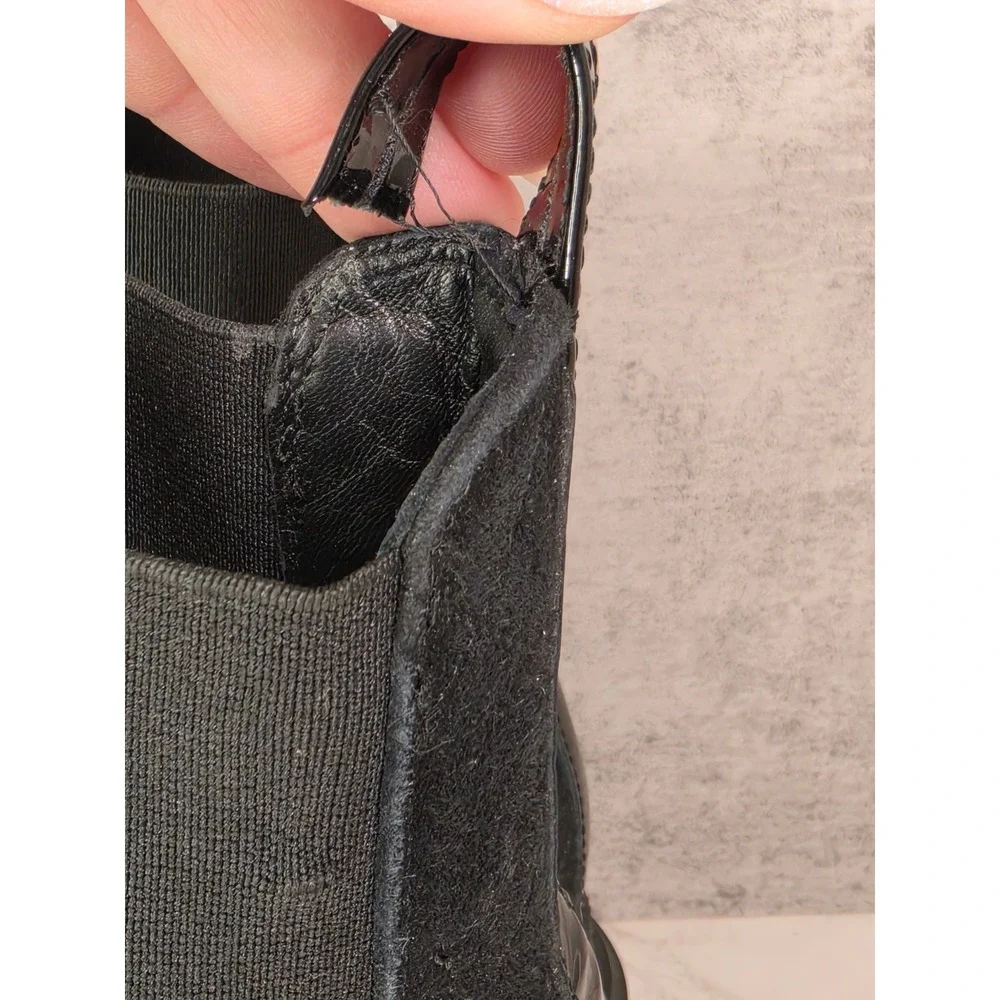 AGL Black Quilted Suede Patent Cap Toe Lug Sole Chelsea Boots 41 D721597 Italy